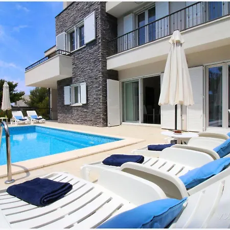 Modern Villa In Primosten With Pool * Primosten