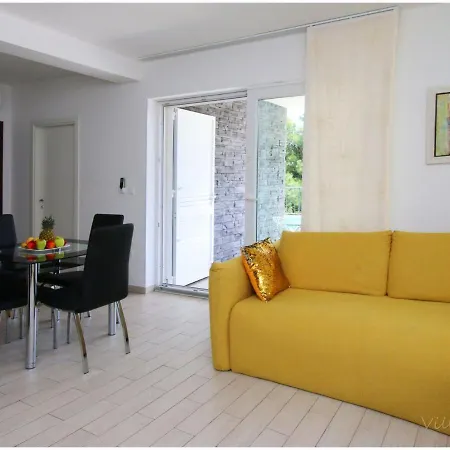 Villa Modern Villa In Primosten With Pool