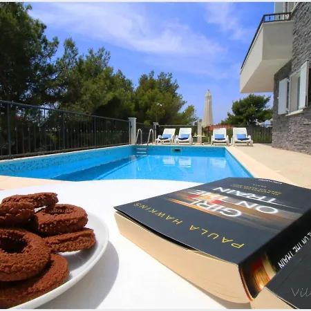 Modern Villa In Primosten With Pool * Primosten
