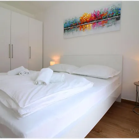 Modern Villa In Primosten With Pool *